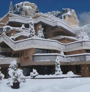 Отель Hotel Tofana, Бадия
